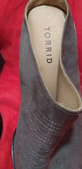 Torrid Suede Mule | Size 6.5W - Picture 6 of 10